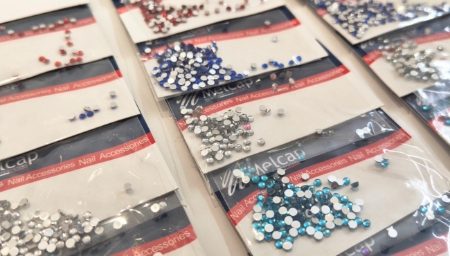 Melcap | Strass per Unghie colorati, 24 confezioni
